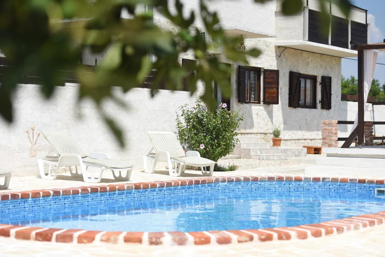 House & Apartment Palaca Donji Zemunik Esterno foto