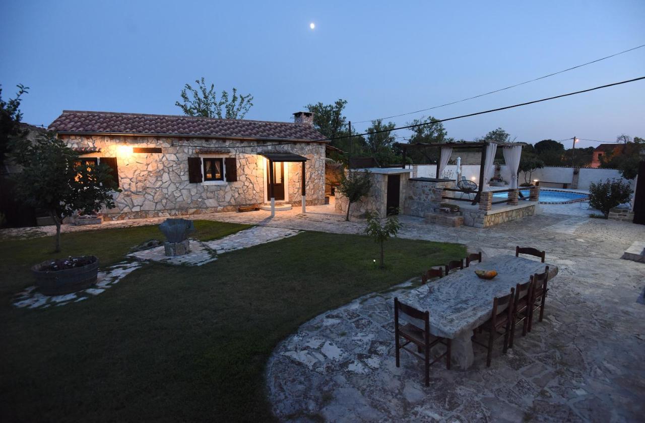 House & Apartment Palaca Donji Zemunik Esterno foto