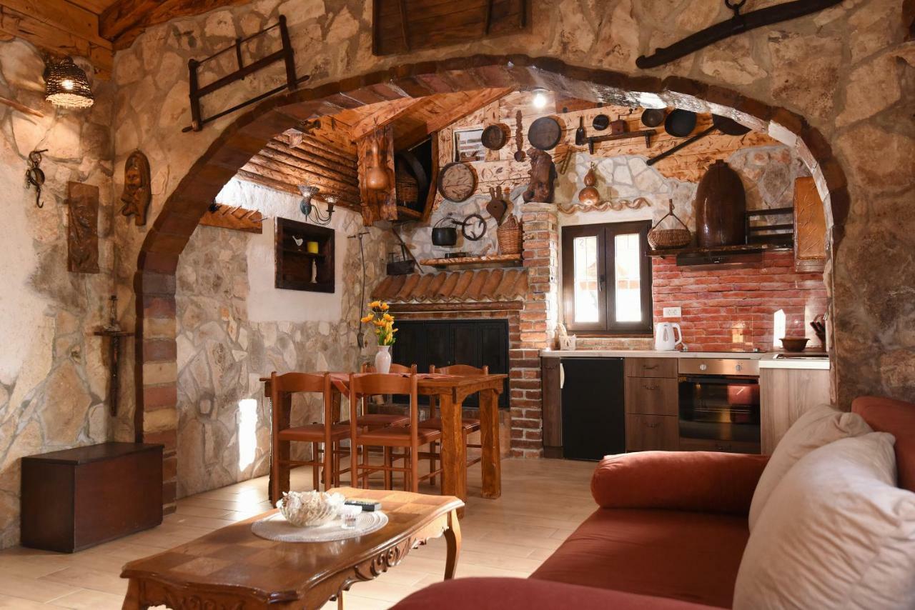 House & Apartment Palaca Donji Zemunik Esterno foto