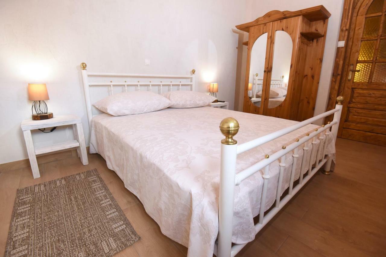 House & Apartment Palaca Donji Zemunik Esterno foto