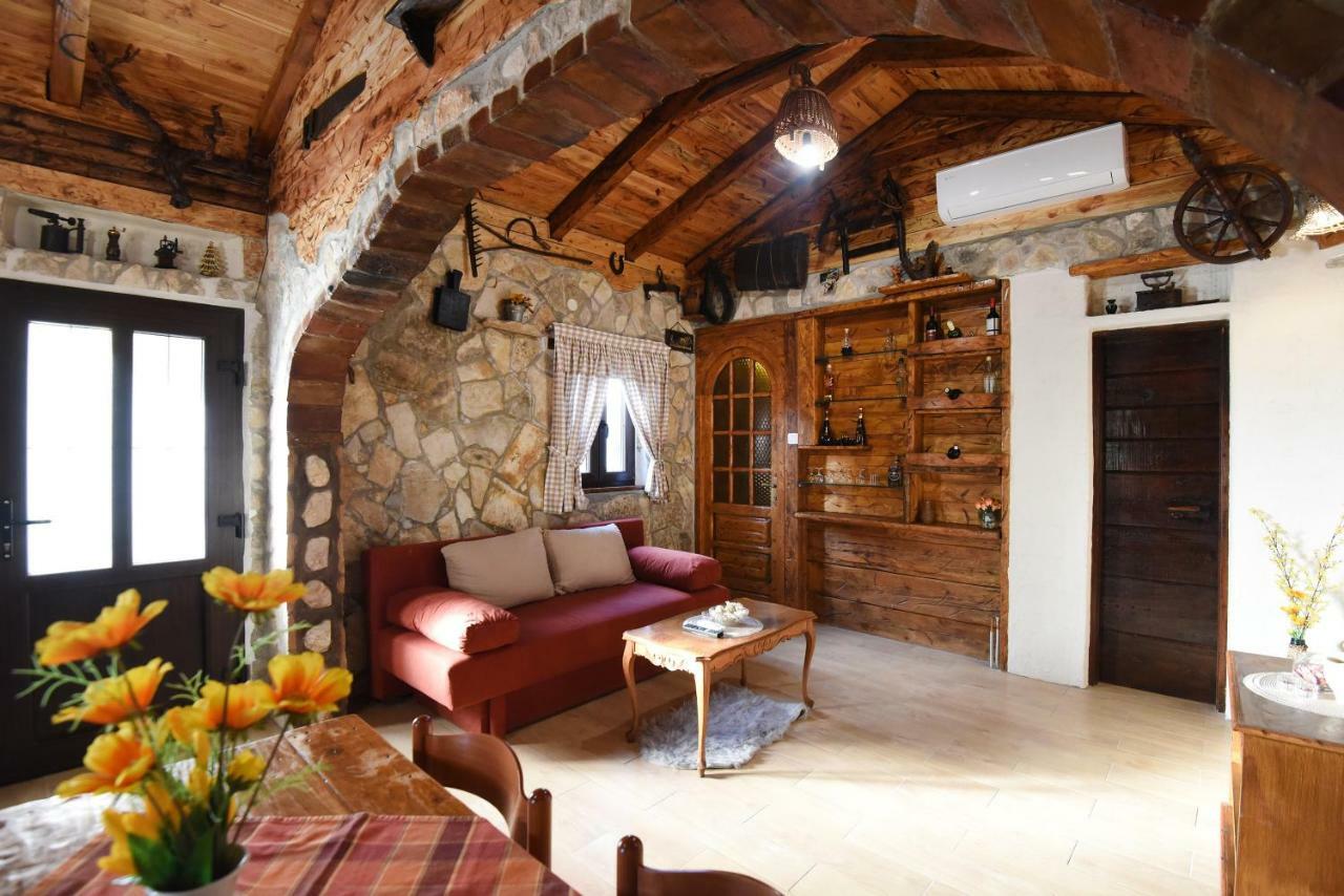 House & Apartment Palaca Donji Zemunik Esterno foto