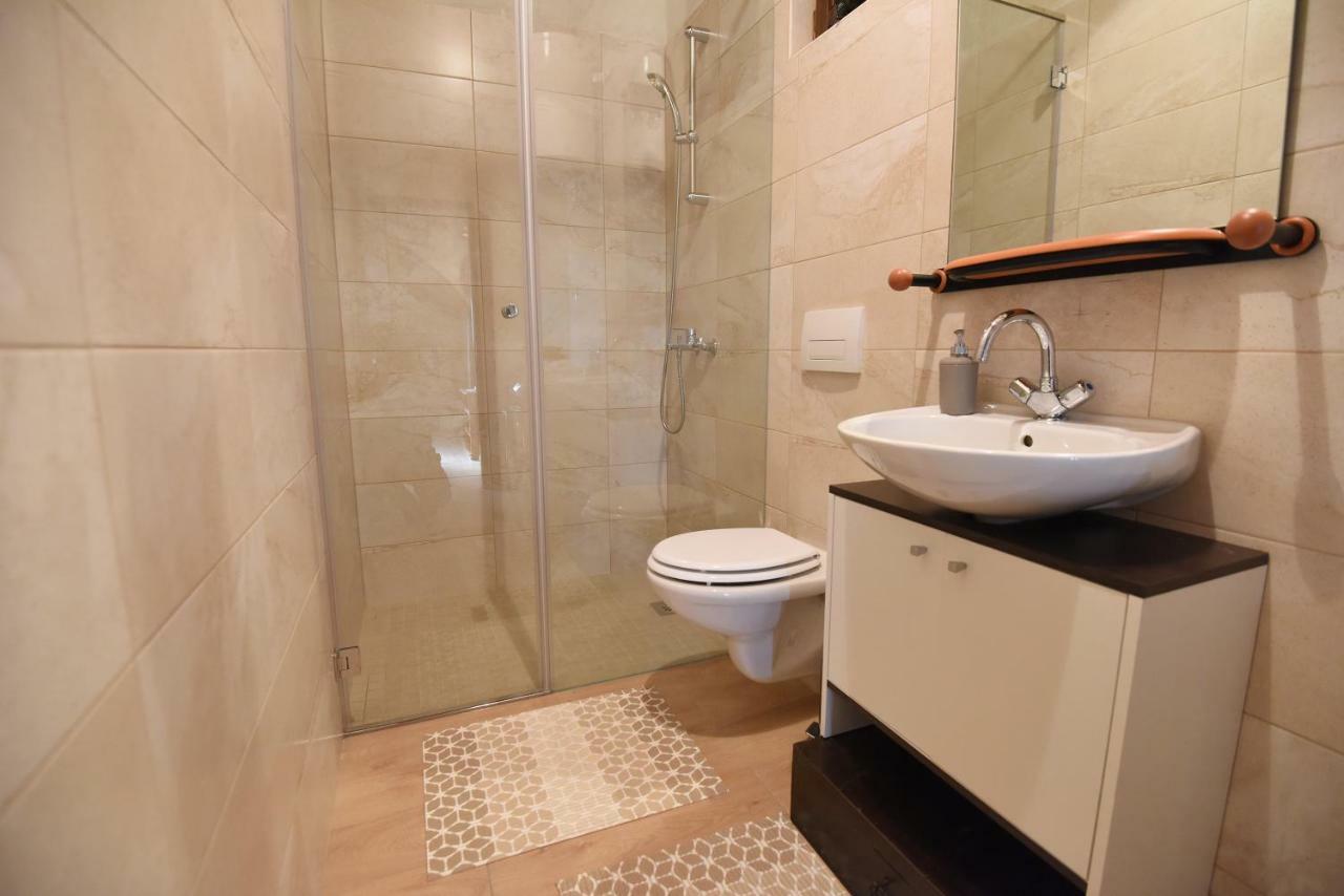House & Apartment Palaca Donji Zemunik Esterno foto